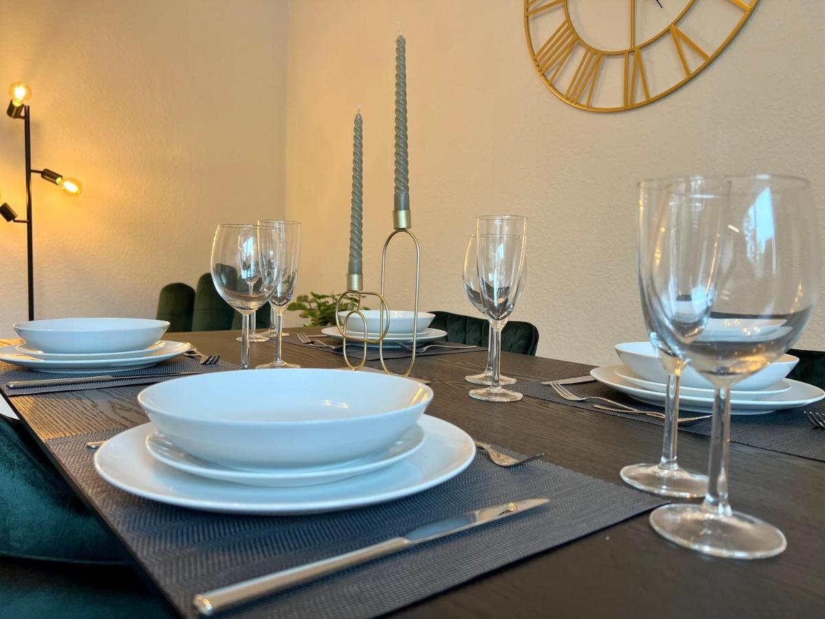 Design Apartment Mit Balkon - Kueche - Netflix Essen Eksteriør bilde